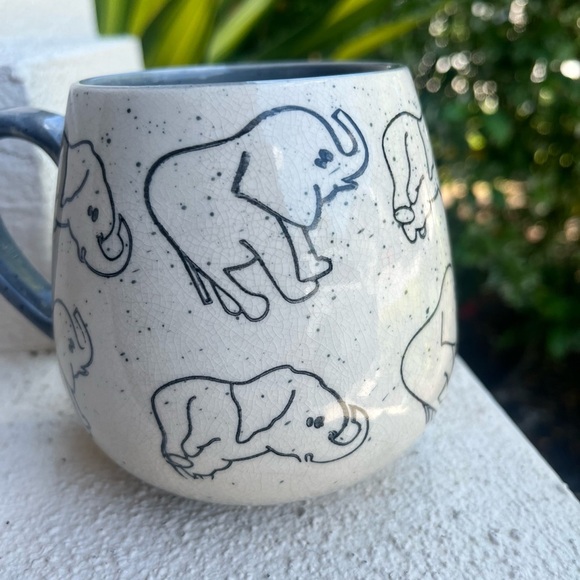 Meritage Elephant Patterned Ceramic Mug - Picture 5 of 10